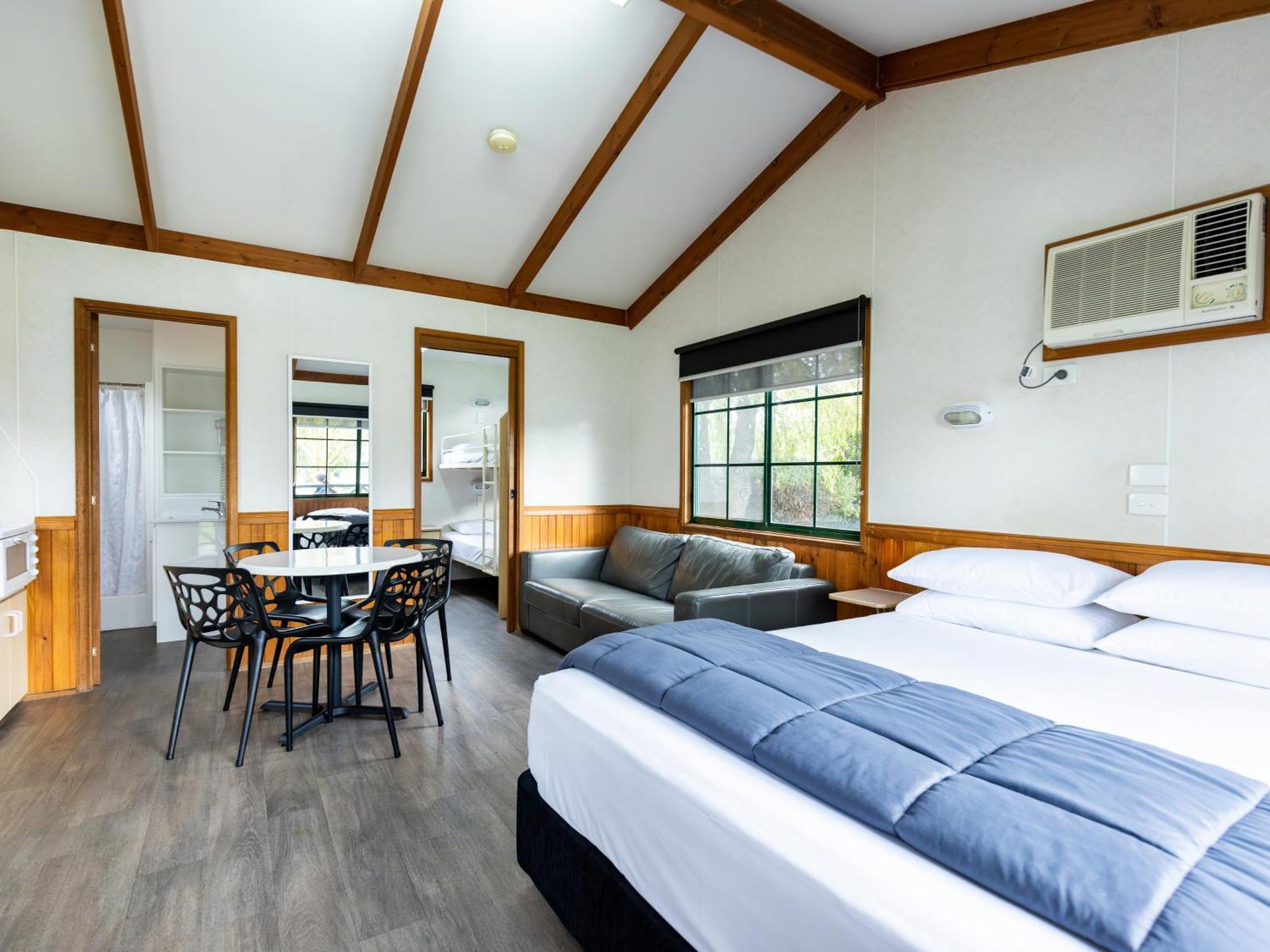 Nrma Ballarat Holiday Park Quarto foto